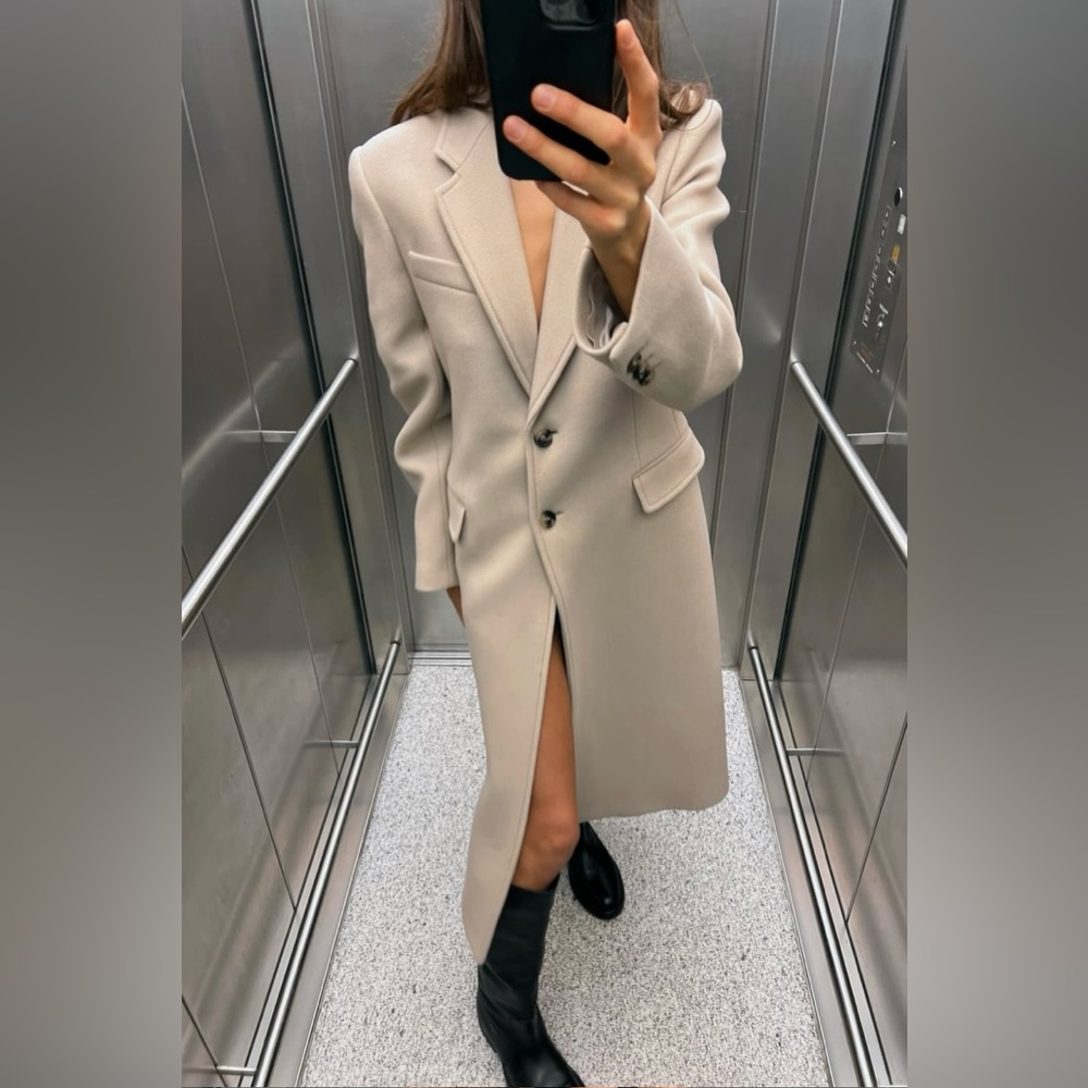 ZARA NEW WITH TAGS COAT WITH MANTECO WOOL ZW COLLECTION BLOGGER’S FAVORITE 😍